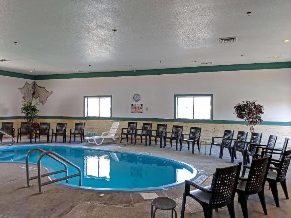 Americas Best Value Inn Торрингтон Экстерьер фото