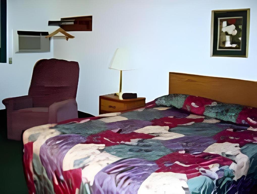 Americas Best Value Inn Торрингтон Экстерьер фото