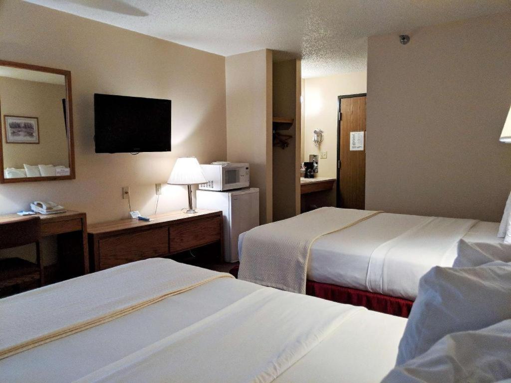 Americas Best Value Inn Торрингтон Экстерьер фото