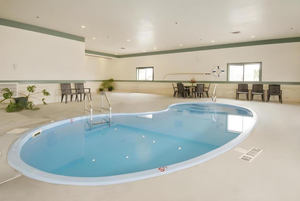 Americas Best Value Inn Торрингтон Экстерьер фото